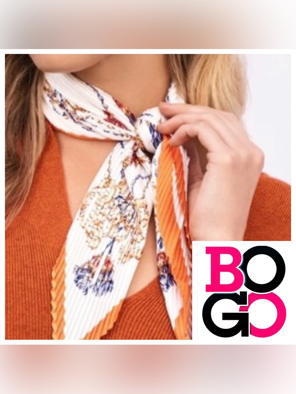 Bindya Chain Scarf in a diamond shape. Multicolor